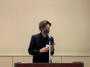 アースの魅力を伝える