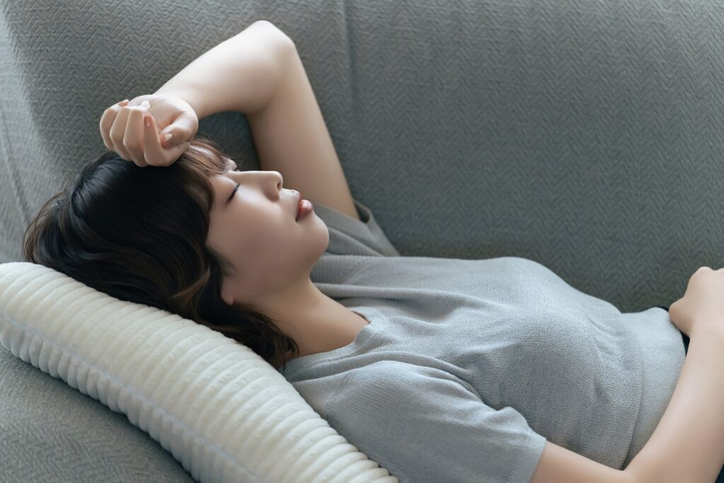 なぜハゲる?睡眠不足によって薄毛になる原因とは?