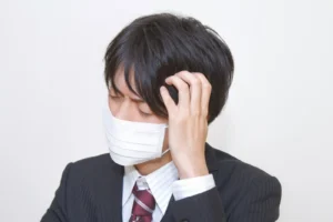 花粉症で抜け毛は増えるって本当？原因と今すぐできる対策を徹底解説
